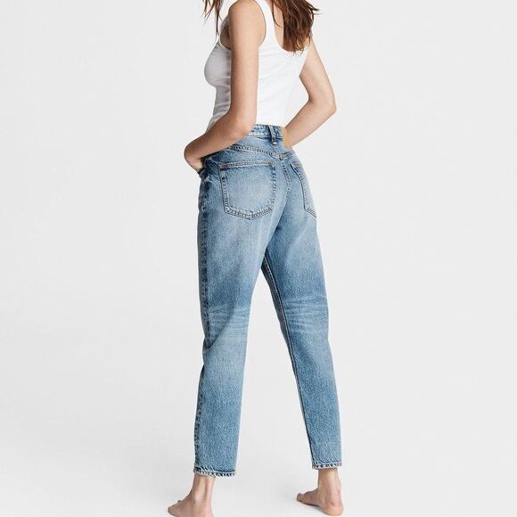 Rag & Bone Ryan Super High-Rise Jean - Norwalk
Relaxed Fit Mid Indigo Jean - Picture 3 of 15